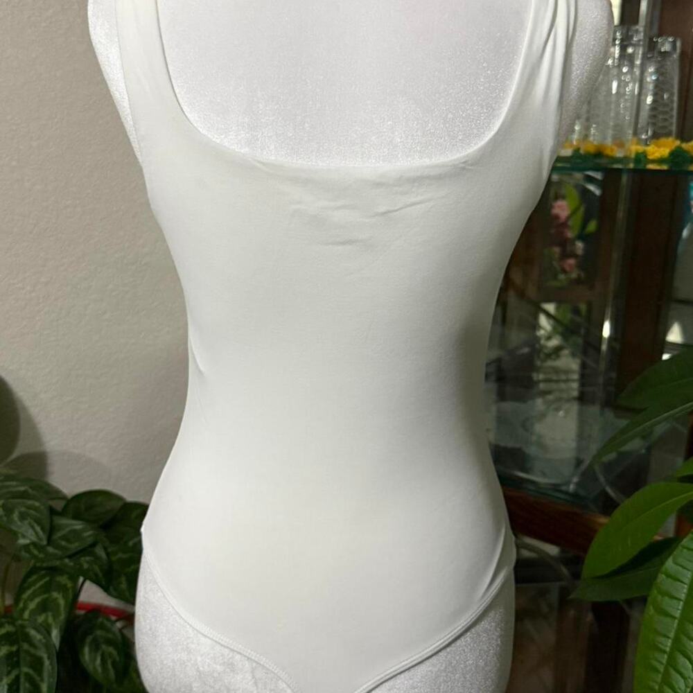 Bundle (2) babaton square neck bodysuits - image 6